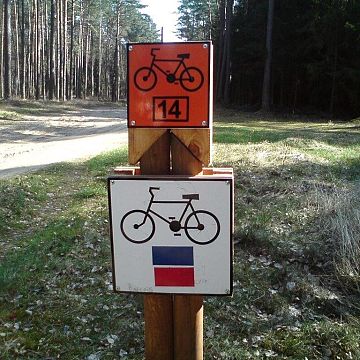 Grafika Przygotowania do sezonu turystycznego w Dolinie Słupi.