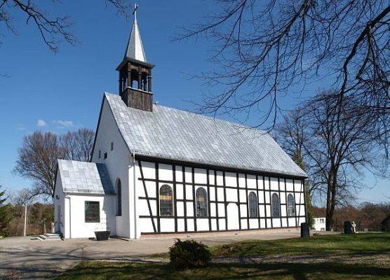 kościół w Barnowie   fot. L. Duchnowicz